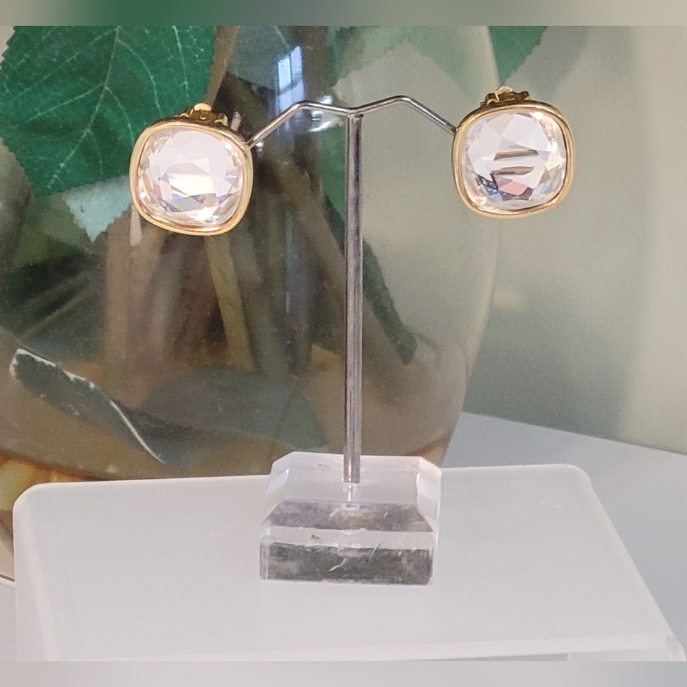 SWAROVSKI AMERICA "Sal" LTD. GOLD-TONE COSTUME JEWELRY CLIP-ON EARRINGS Rare!! - Picture 9 of 10